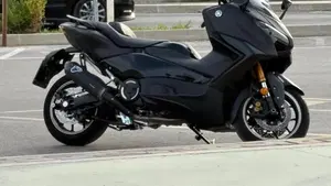 Yamaha T-Max 560 Tech Max (2025 - 26)  (11)