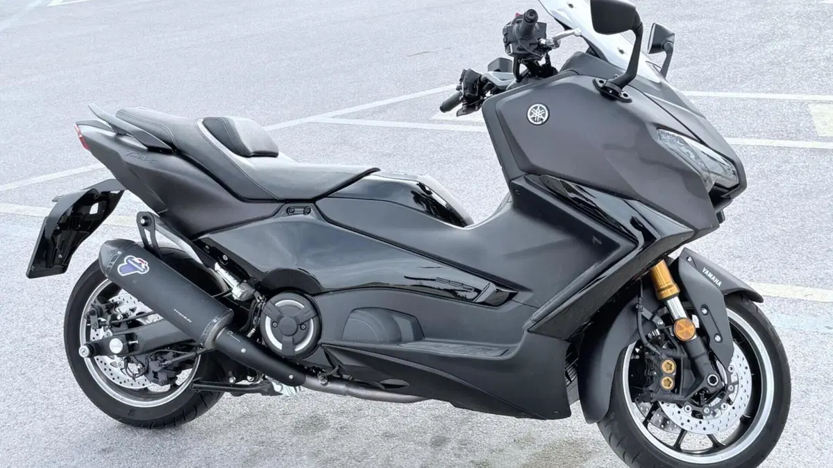Yamaha T-Max 560 Tech Max (2025 - 26)  (12)