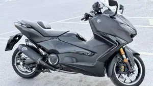Yamaha T-Max 560 Tech Max (2025 - 26)  (12)