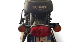 Triumph Bonneville T100 (2001 - 07)  (3)