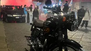 Triumph Bonneville T100 (2001 - 07)  (5)