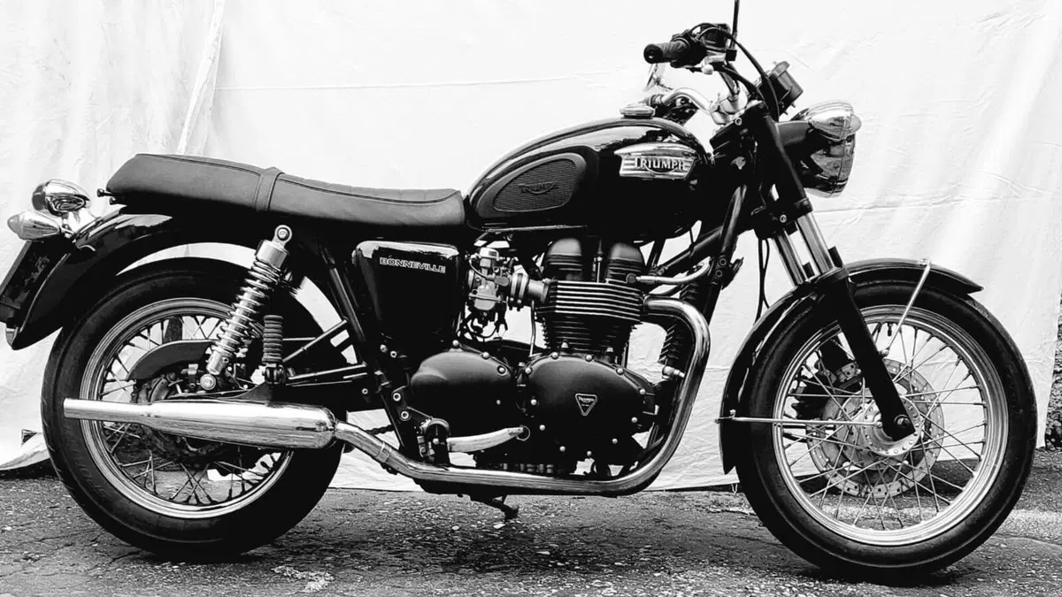 Triumph Bonneville T100 (2001 - 07)  (6)