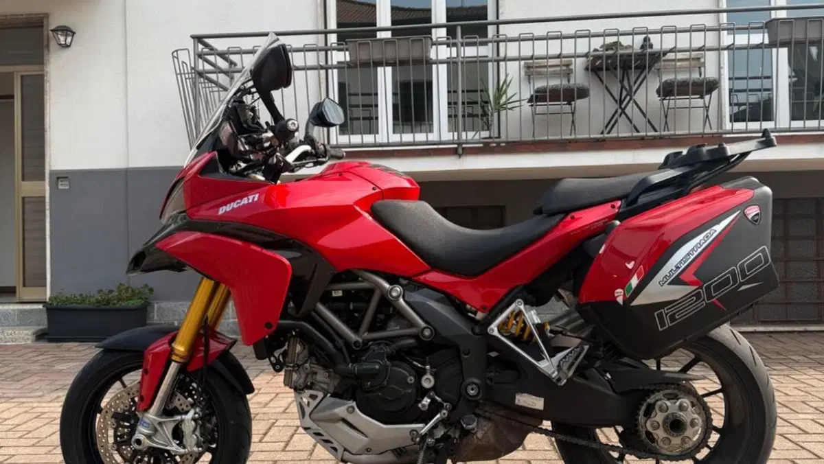 Ducati Multistrada 1200 S Touring (2010 - 12)  (2)