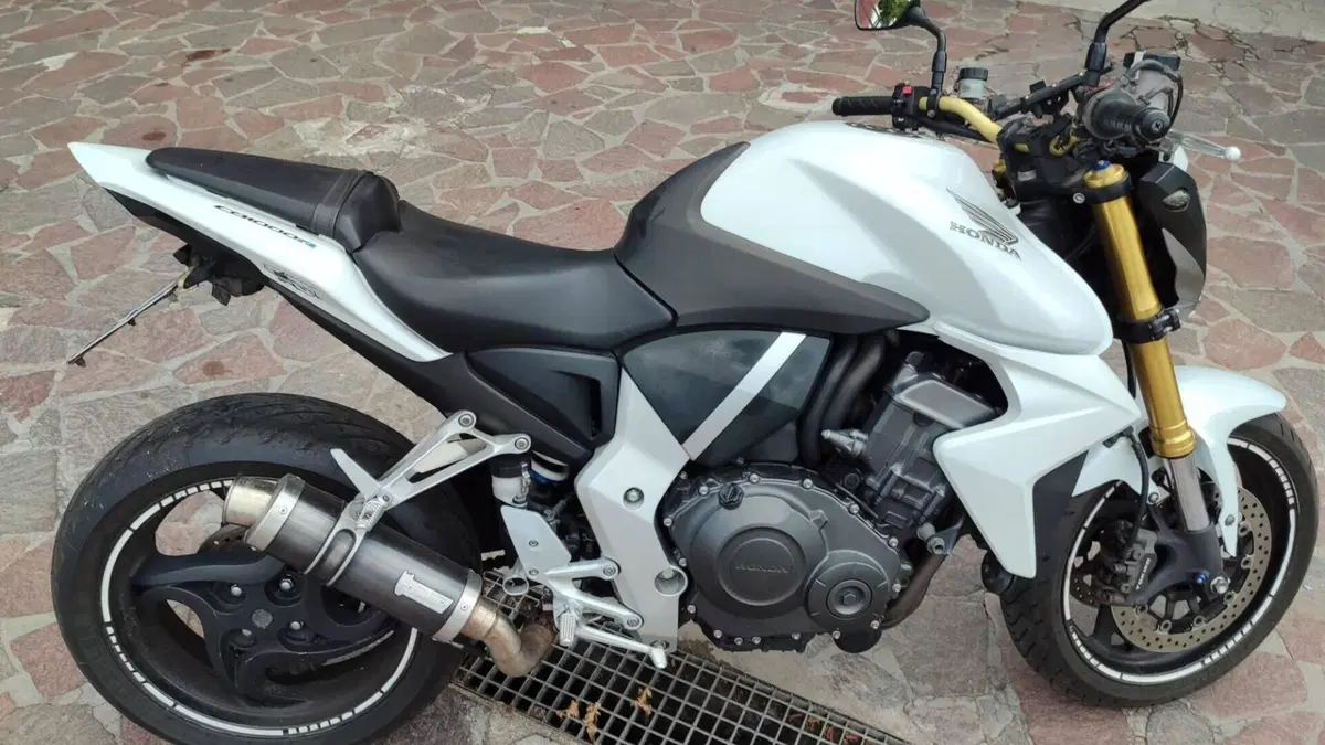 Honda CB 1000 R (2011 - 14)  (2)