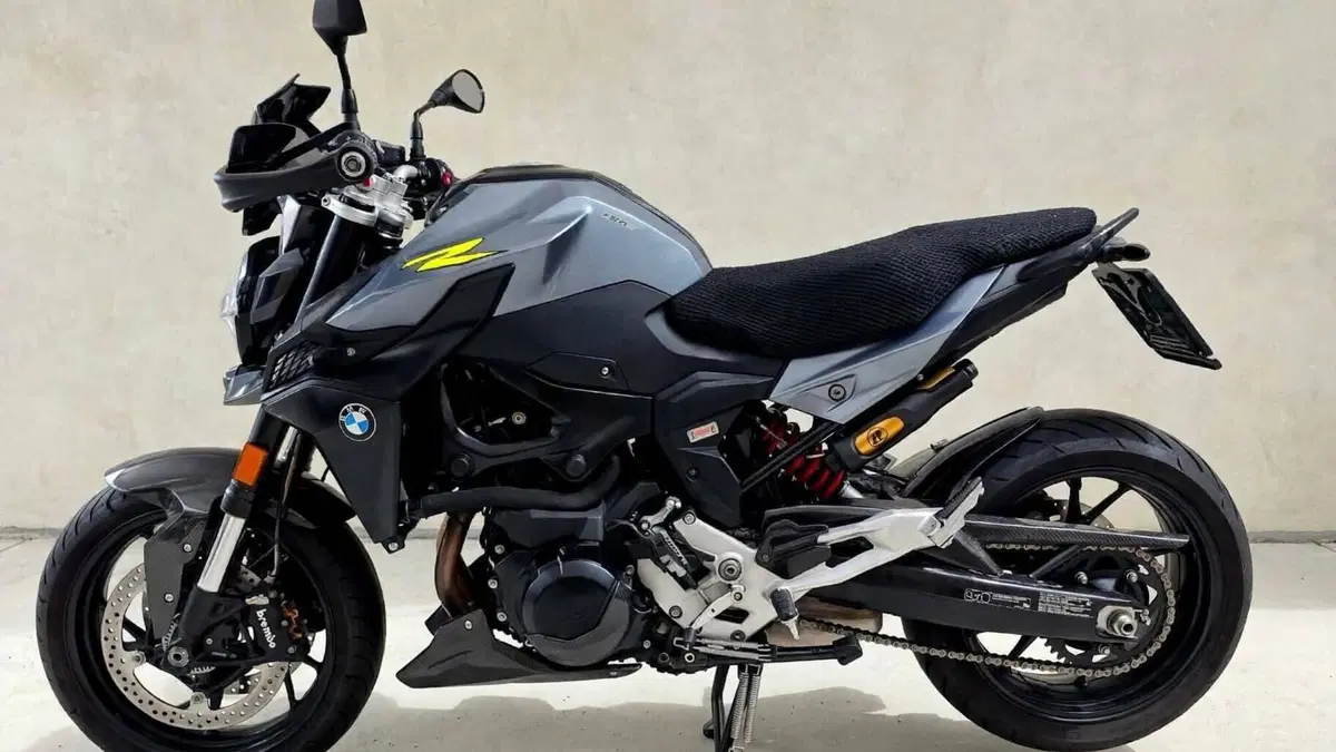 Bmw F 900 R (2021 - 24)  (3)