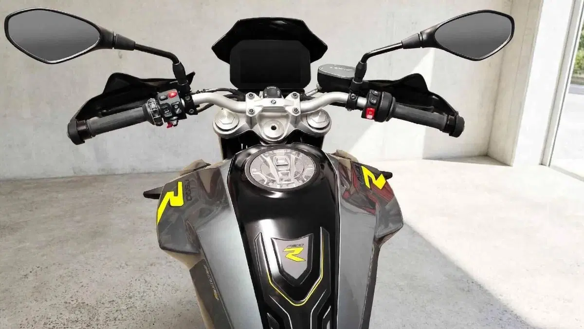 Bmw F 900 R (2021 - 24)  (6)