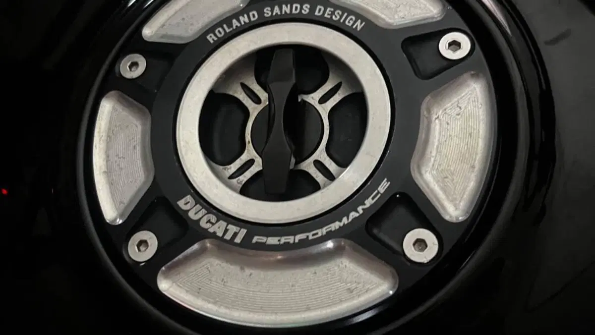 Ducati XDiavel 1262 S (2016 - 20)  (16)
