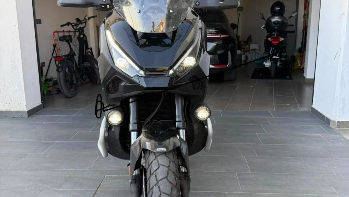 Honda X-ADV 750 Special Edition Adventure (2026)  (7)