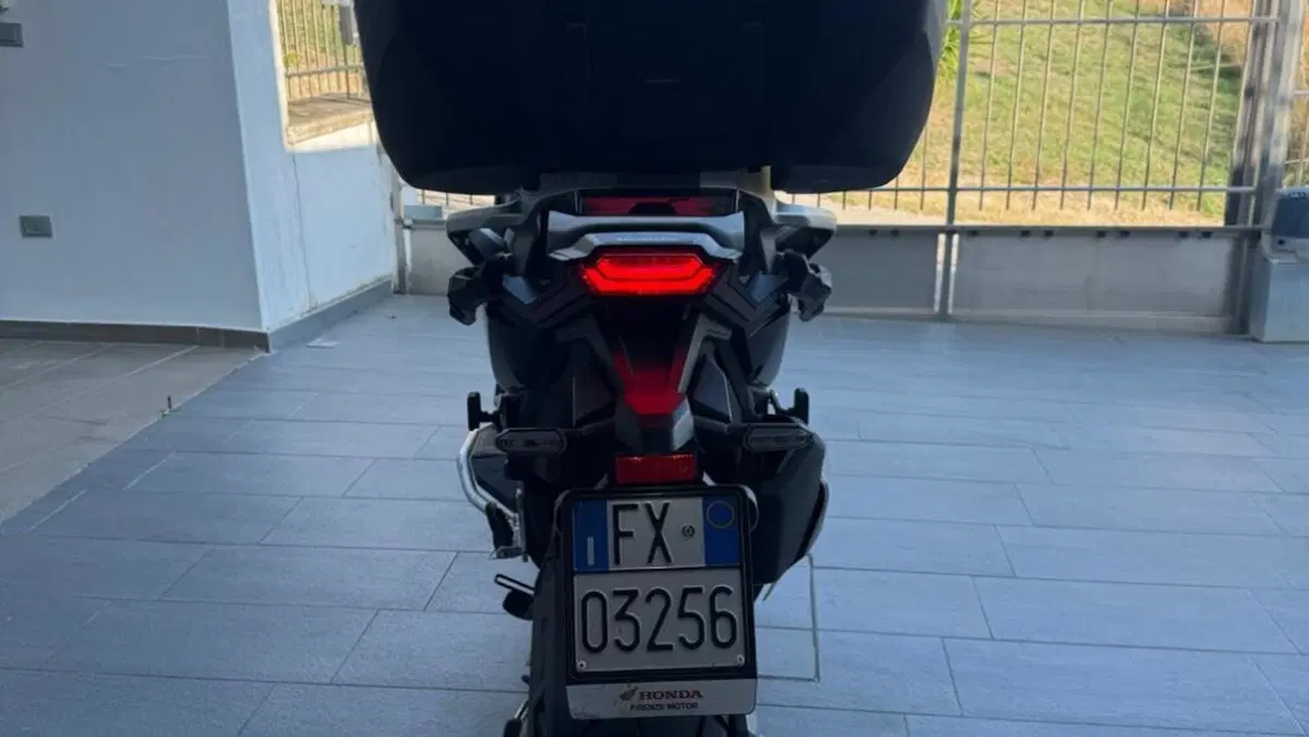 Honda X-ADV 750 Special Edition Adventure (2026)  (15)