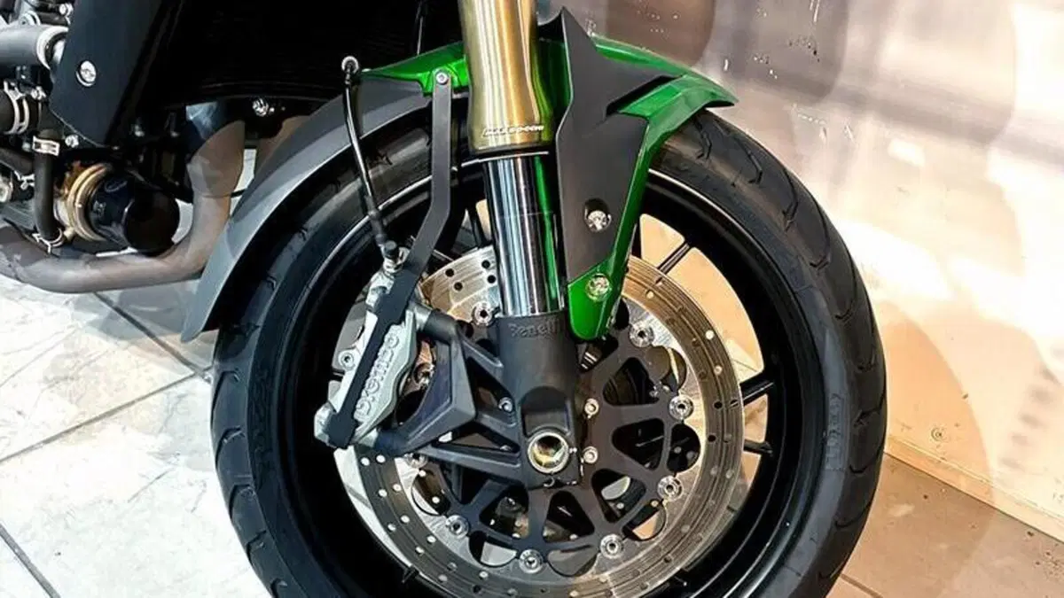 Benelli 752 S (2019 - 20)  (4)