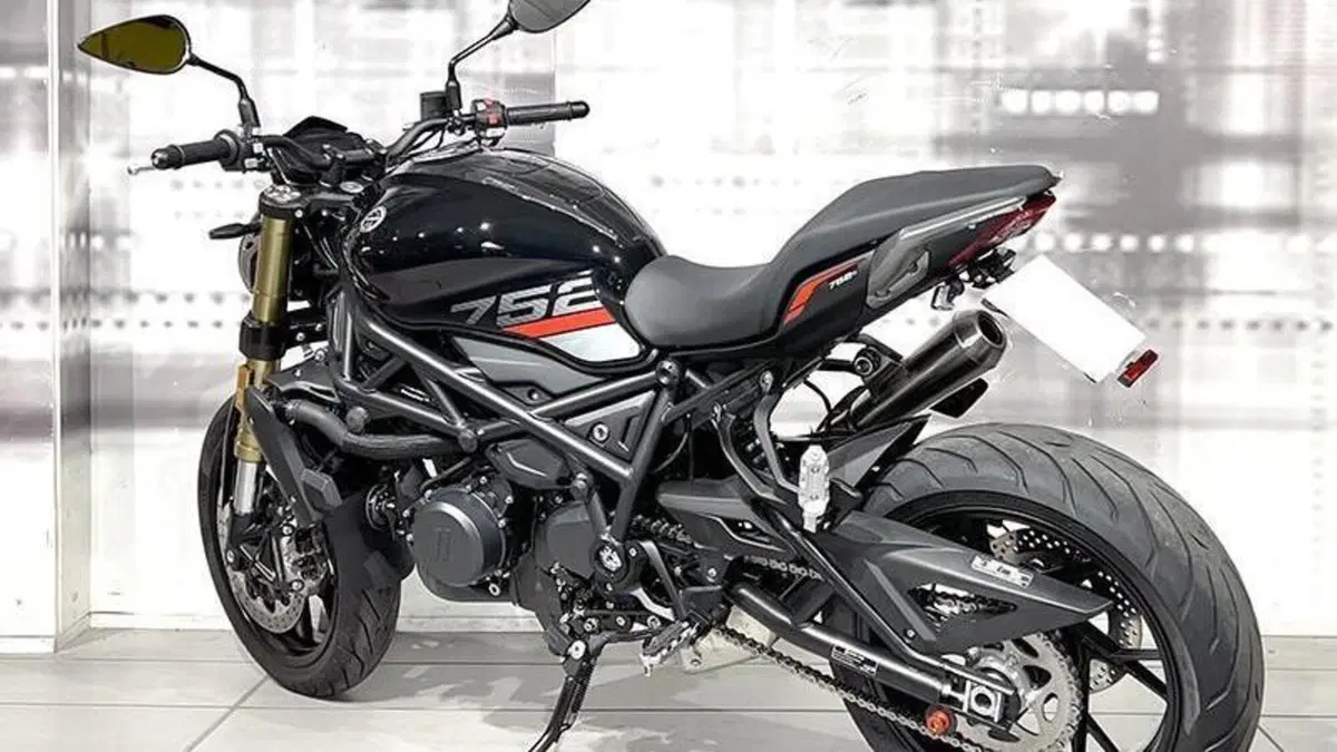 Benelli 752 S (2022 - 25)  (2)