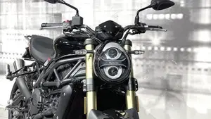 Benelli 752 S (2022 - 25)  (3)