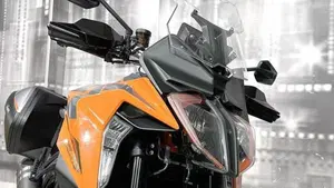 KTM 1290 Super Duke GT (2021 - 25)  (9)