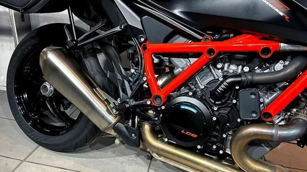 KTM 1390 Super Duke R EVO (2024 - 26)  (4)