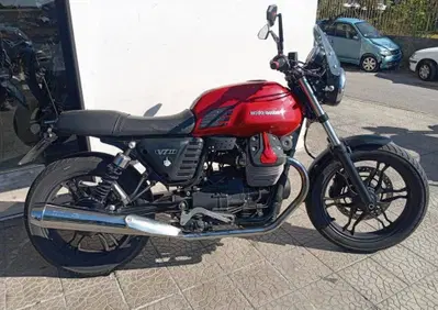 Moto Guzzi V7 II Stone (2015 - 17) - Annuncio 10128776