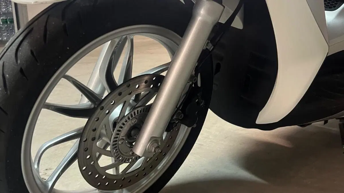 Piaggio Medley 125 ABS (2016 - 19)  (4)