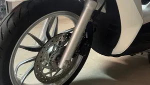 Piaggio Medley 125 ABS (2016 - 19)  (4)