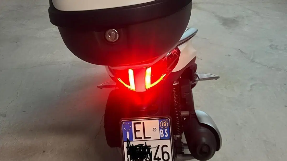 Piaggio Medley 125 ABS (2016 - 19)  (9)