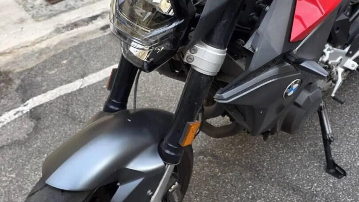 Bmw F 900 R (2021 - 24)  (4)