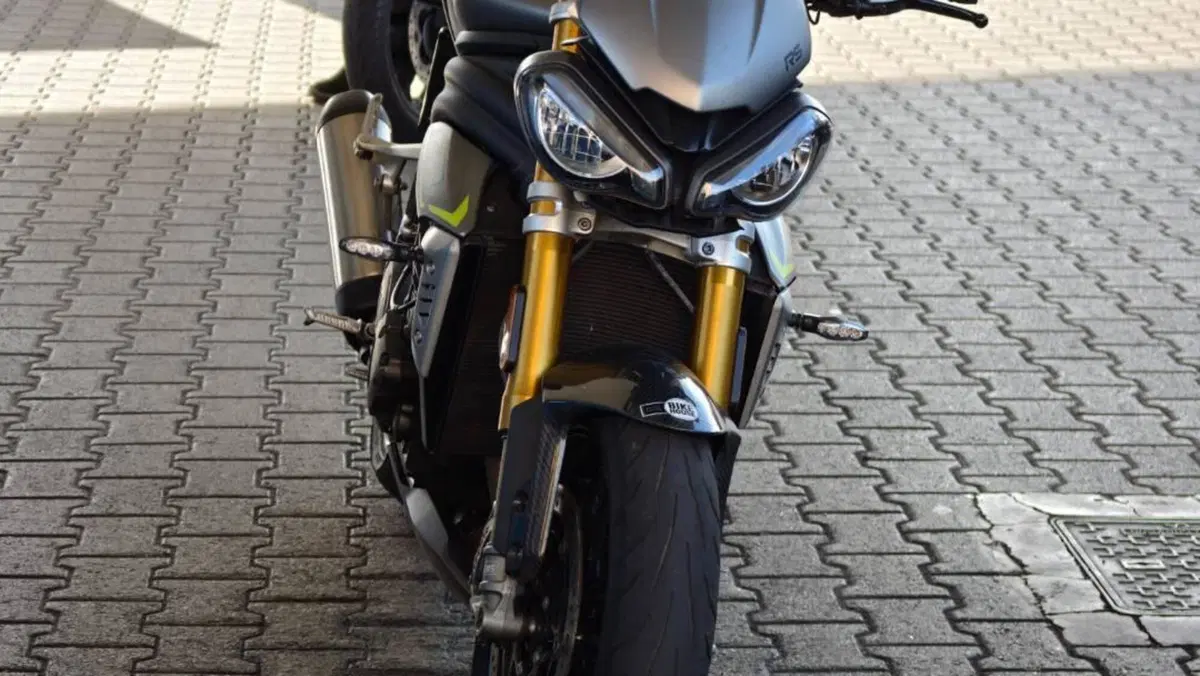 Triumph Speed Triple 1200 RS (2021 - 24)  (2)