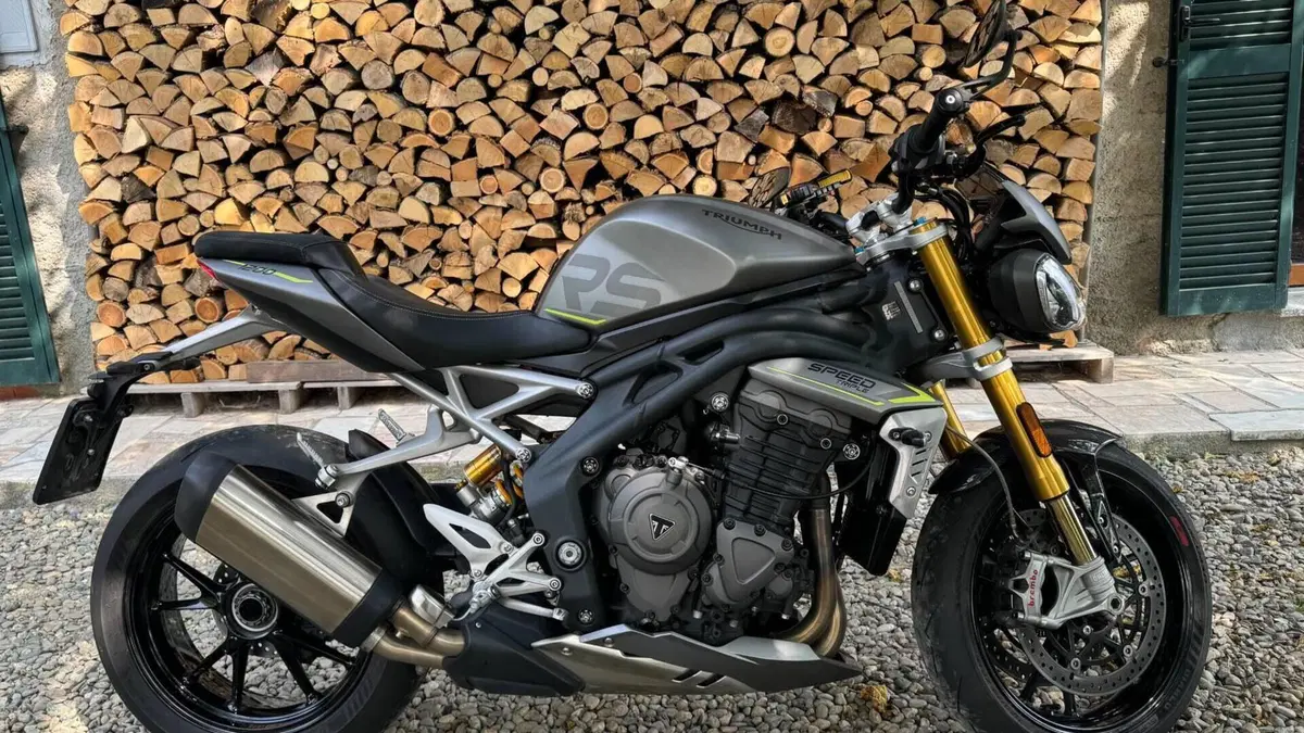Triumph Speed Triple 1200 RS (2021 - 24)  (4)