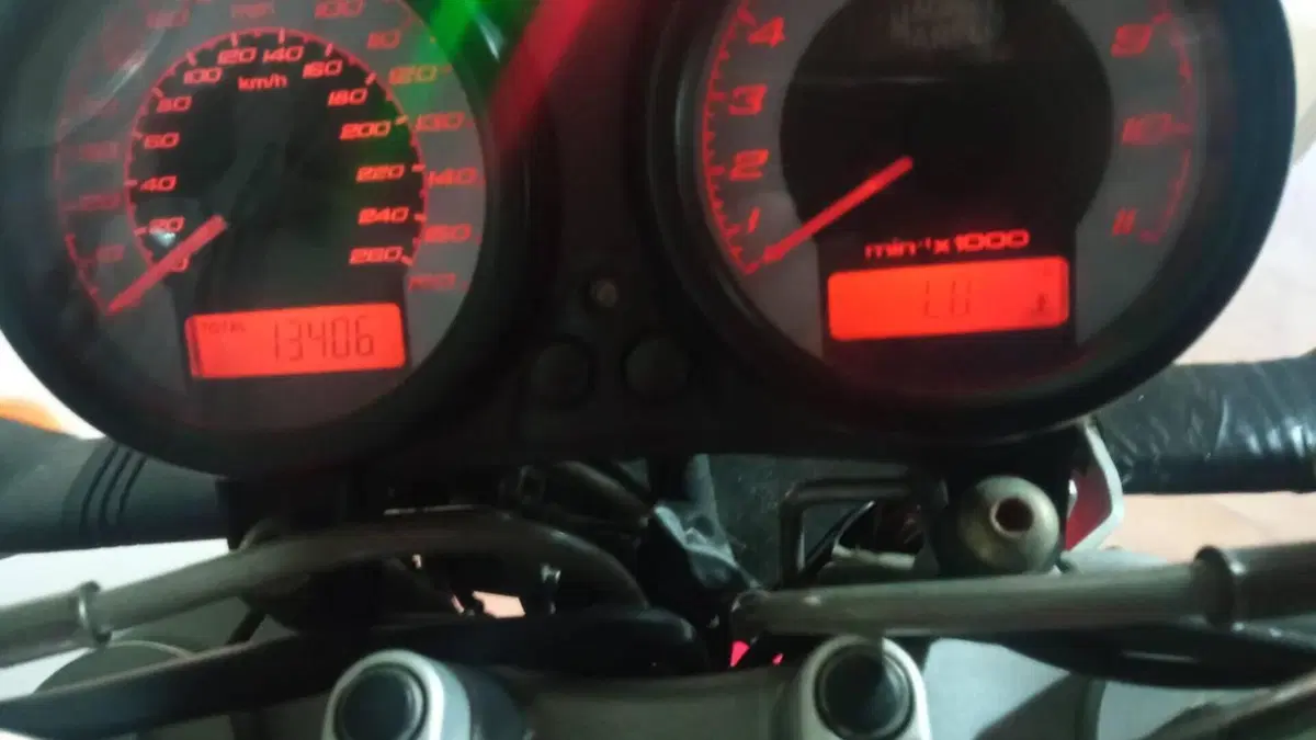 Ducati Monster 620 I.E (2002)  (2)