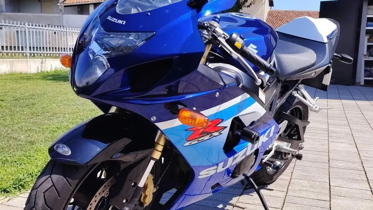 Suzuki GSX R 600 (2004 - 05)  (4)