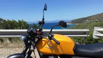 Moto Guzzi V7 III Stone (2017 - 20)