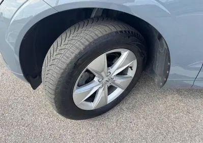 Volvo XC60 B4 (d) AWD Geartronic Momentum (9)