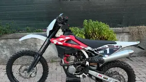 Husqvarna TE 250 (2011) 