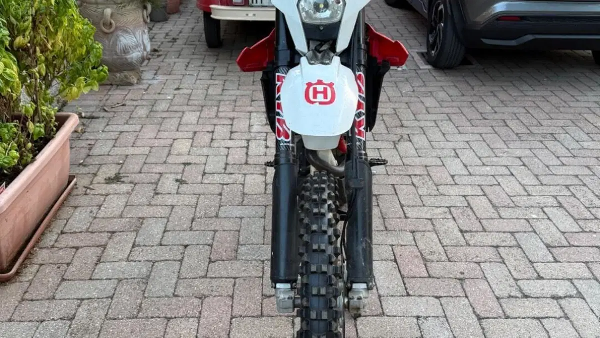 Husqvarna TE 250 (2011)  (2)