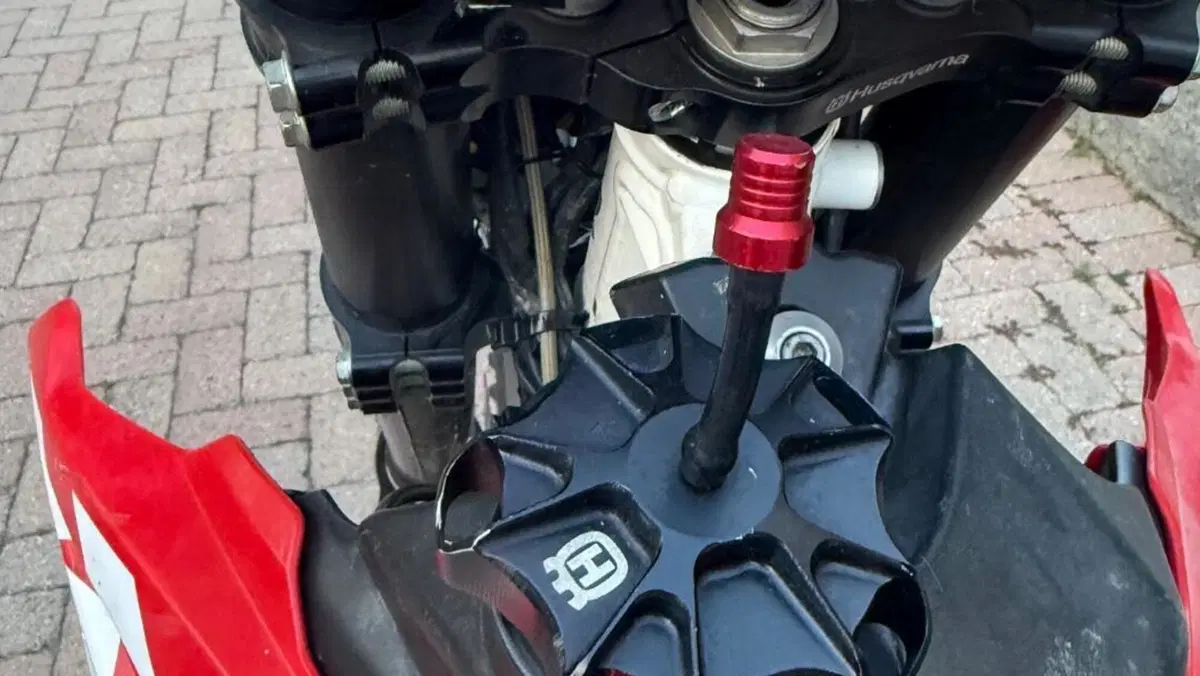 Husqvarna TE 250 (2011)  (7)