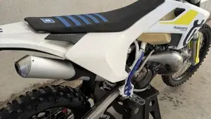 Husqvarna TE 300i (2019)  (3)