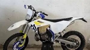 Husqvarna TE 300i (2019)  (4)