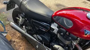 Triumph Speed Twin 900 (2023 - 24)  (2)