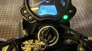Triumph Speed Twin 900 (2023 - 24)  (3)