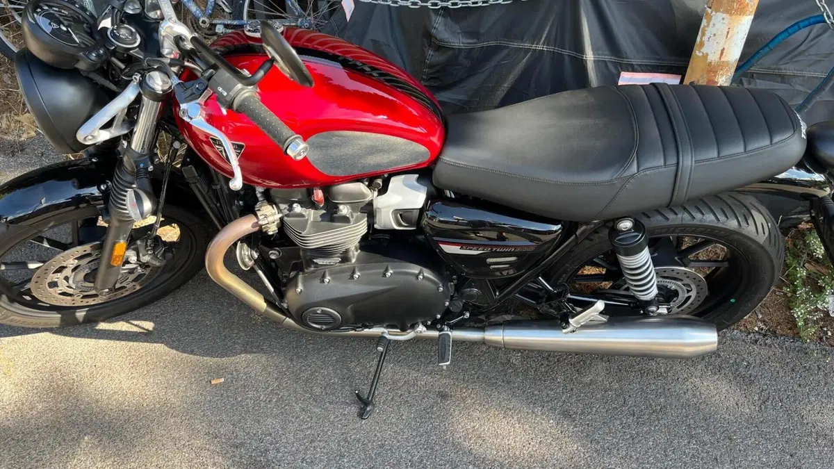 Triumph Speed Twin 900 (2023 - 24)  (4)
