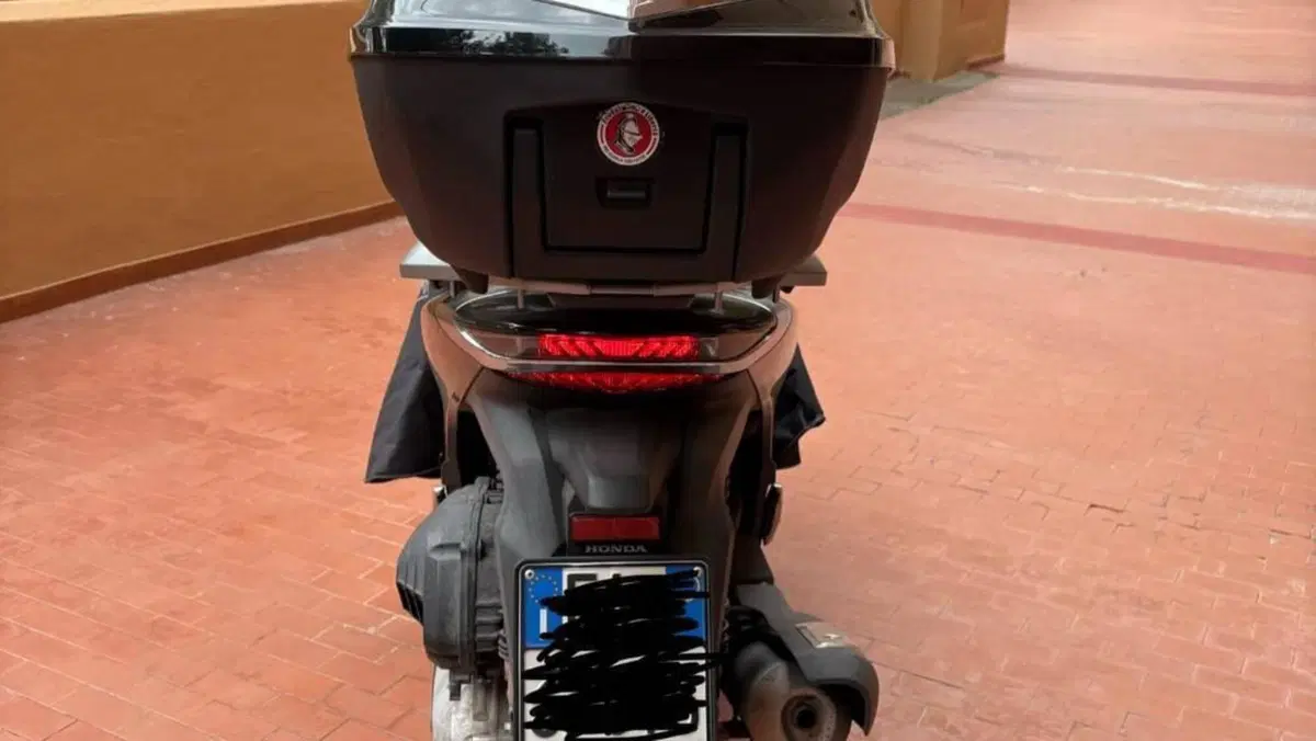 Honda SH 150i (2020 - 23)  (2)