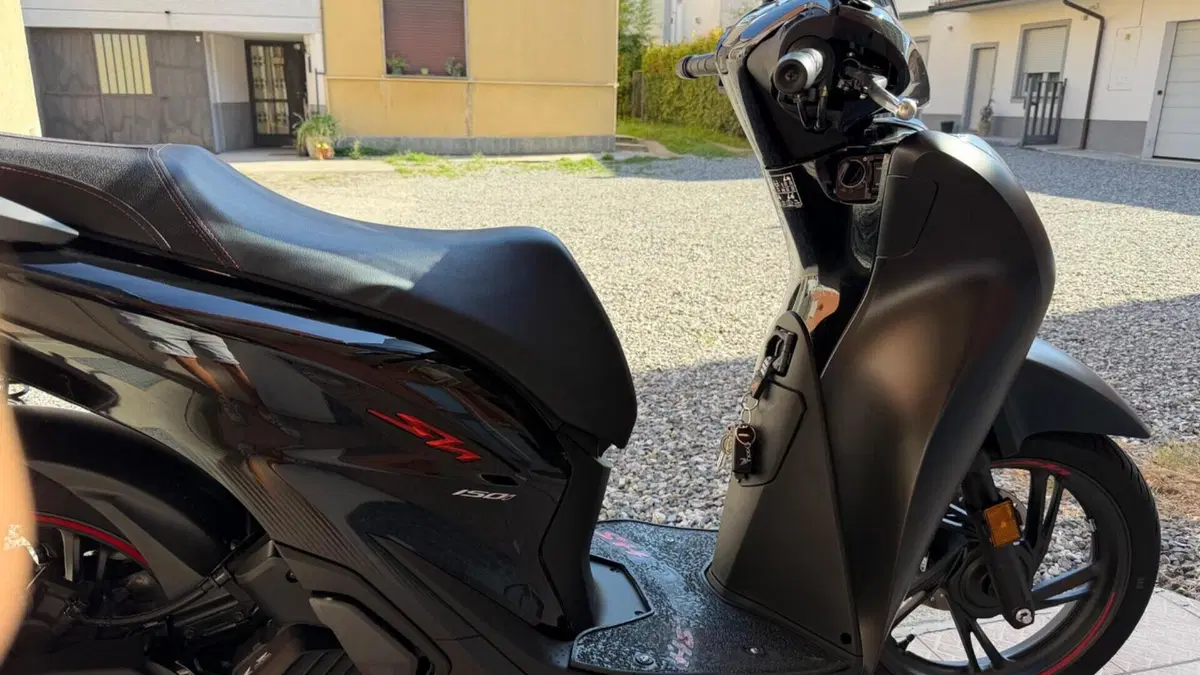 Honda SH 150i Sport (2024 - 25)  (3)