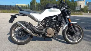 Husqvarna Vitpilen 401 (2021 - 23)  (2)