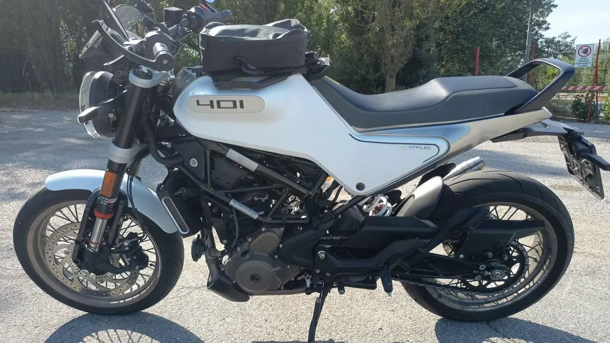 Husqvarna Vitpilen 401 (2021 - 23)  (3)