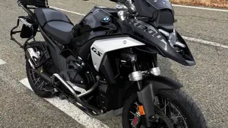 Bmw R 1300 GS Triple Black (2023 - 26) usata