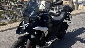 Bmw R 1300 GS Triple Black (2023 - 26)  (8)
