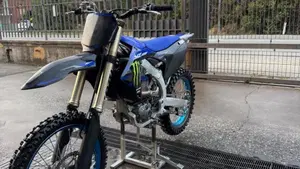Yamaha YZ 450 F Monster Energy Yamaha Racing Edition (2025)  (3)