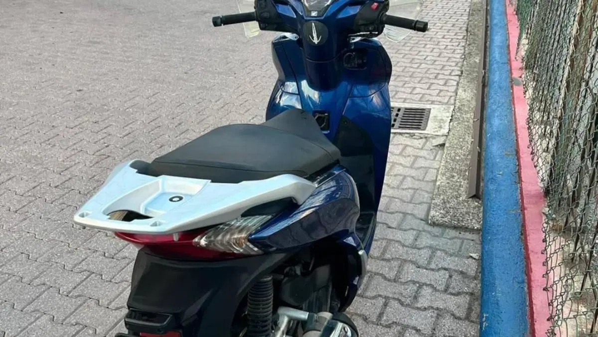 Honda SH 300 i ABS (2016 - 20)  (4)