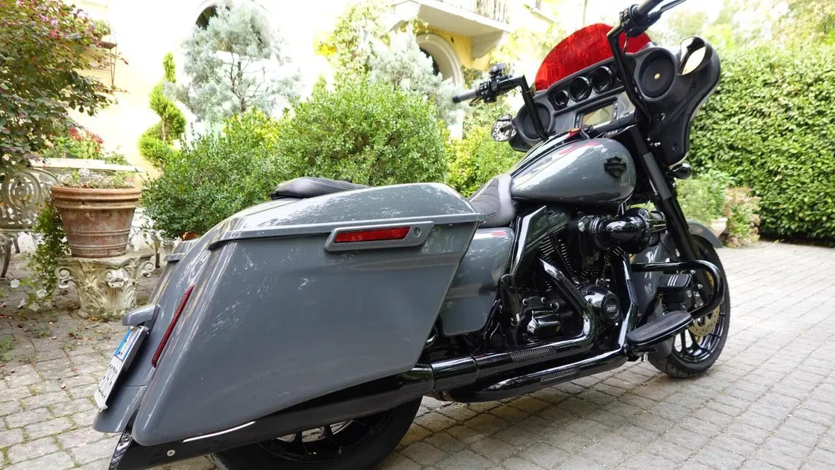 Harley-Davidson 107 Street Glide Special (2017 - 19) - FLHXS  (7)