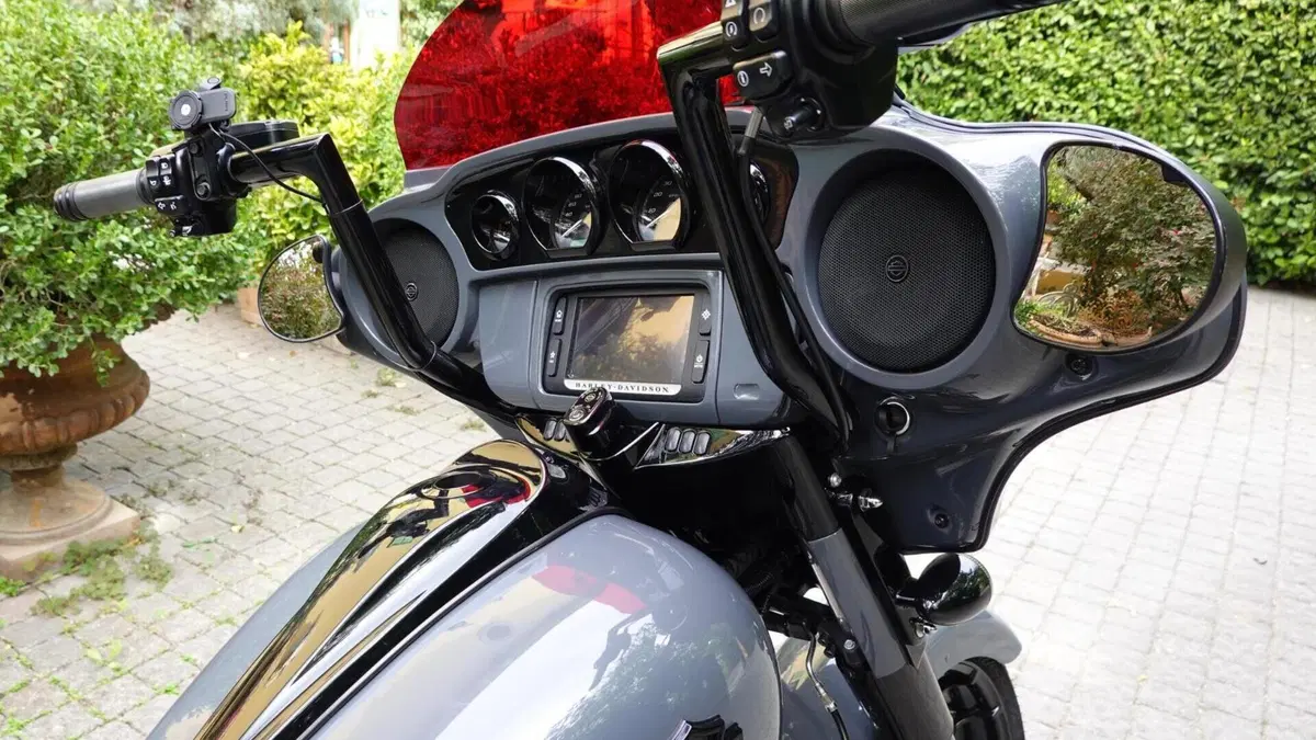 Harley-Davidson 107 Street Glide Special (2017 - 19) - FLHXS  (8)