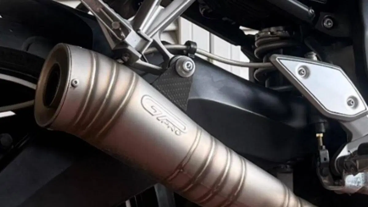 Yamaha FZ1 (2006 - 16)  (6)