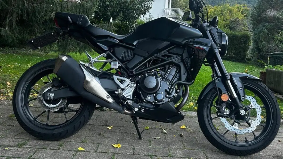 Honda CB 300 R (2022 - 26)  (3)