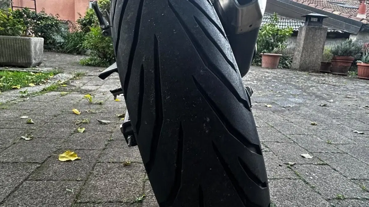 Honda CB 300 R (2022 - 26)  (7)
